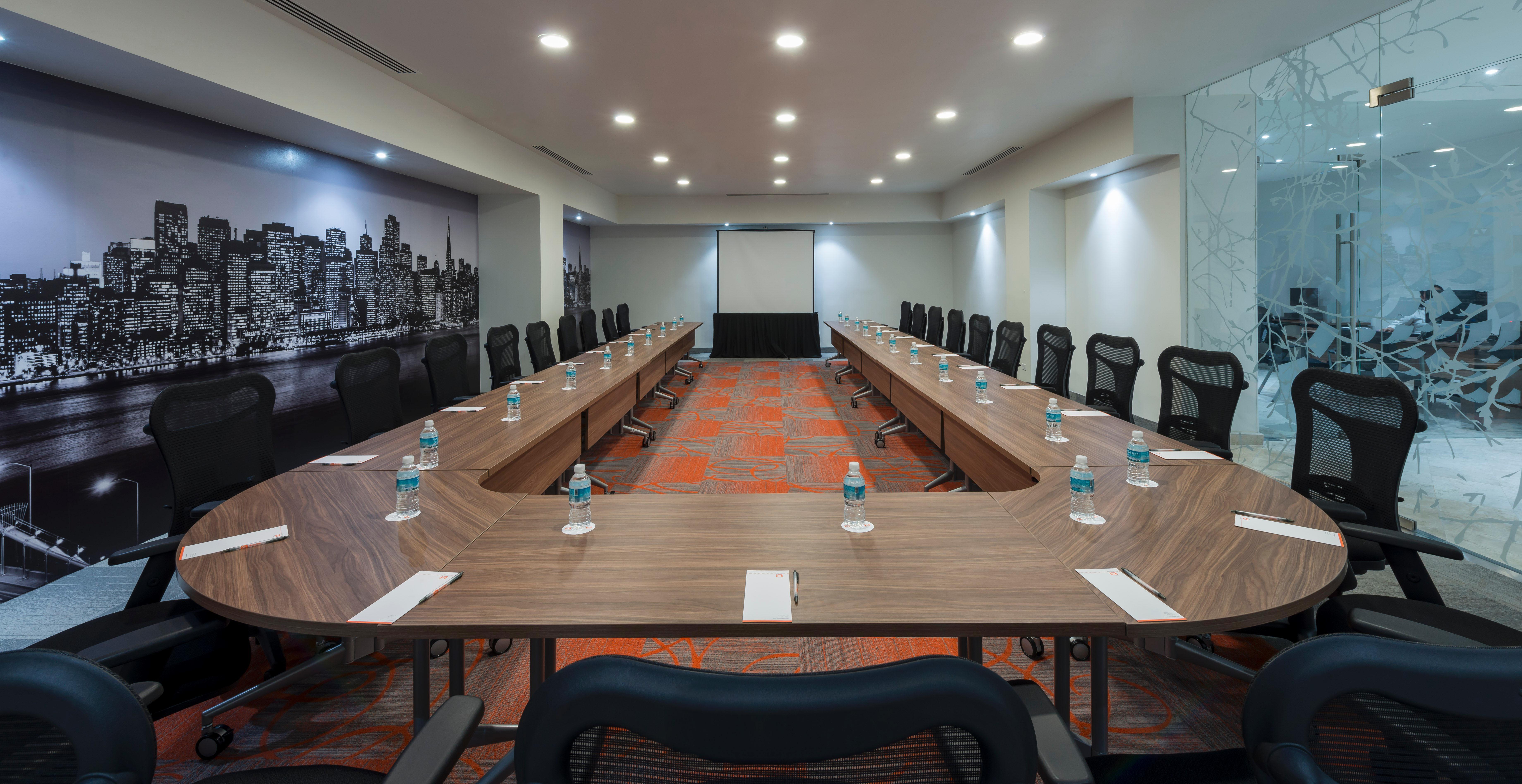Real Inn Tijuana By Camino Real Hoteles Kültér fotó Meeting room at the hotel