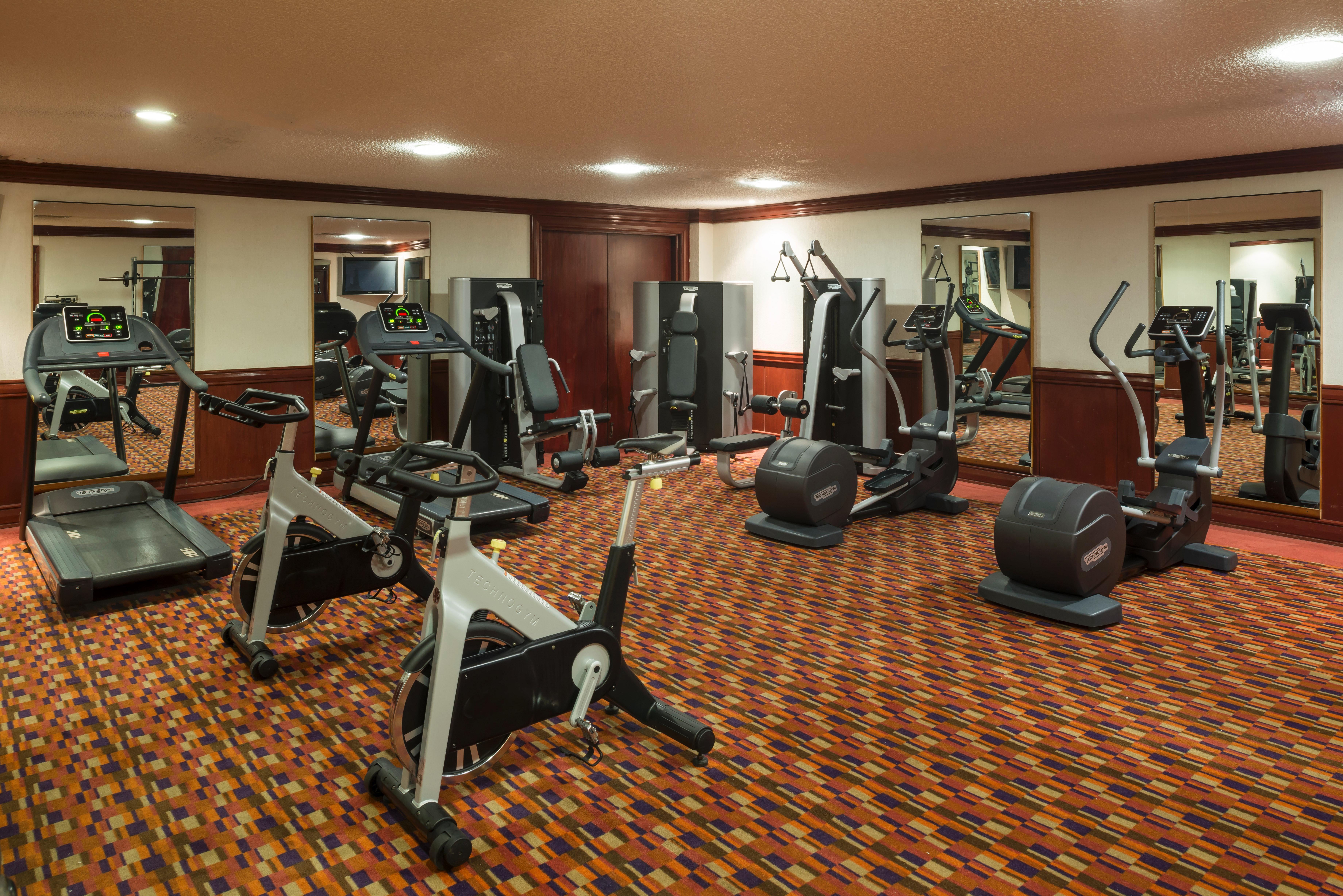 Real Inn Tijuana By Camino Real Hoteles Kültér fotó The gym at the hotel