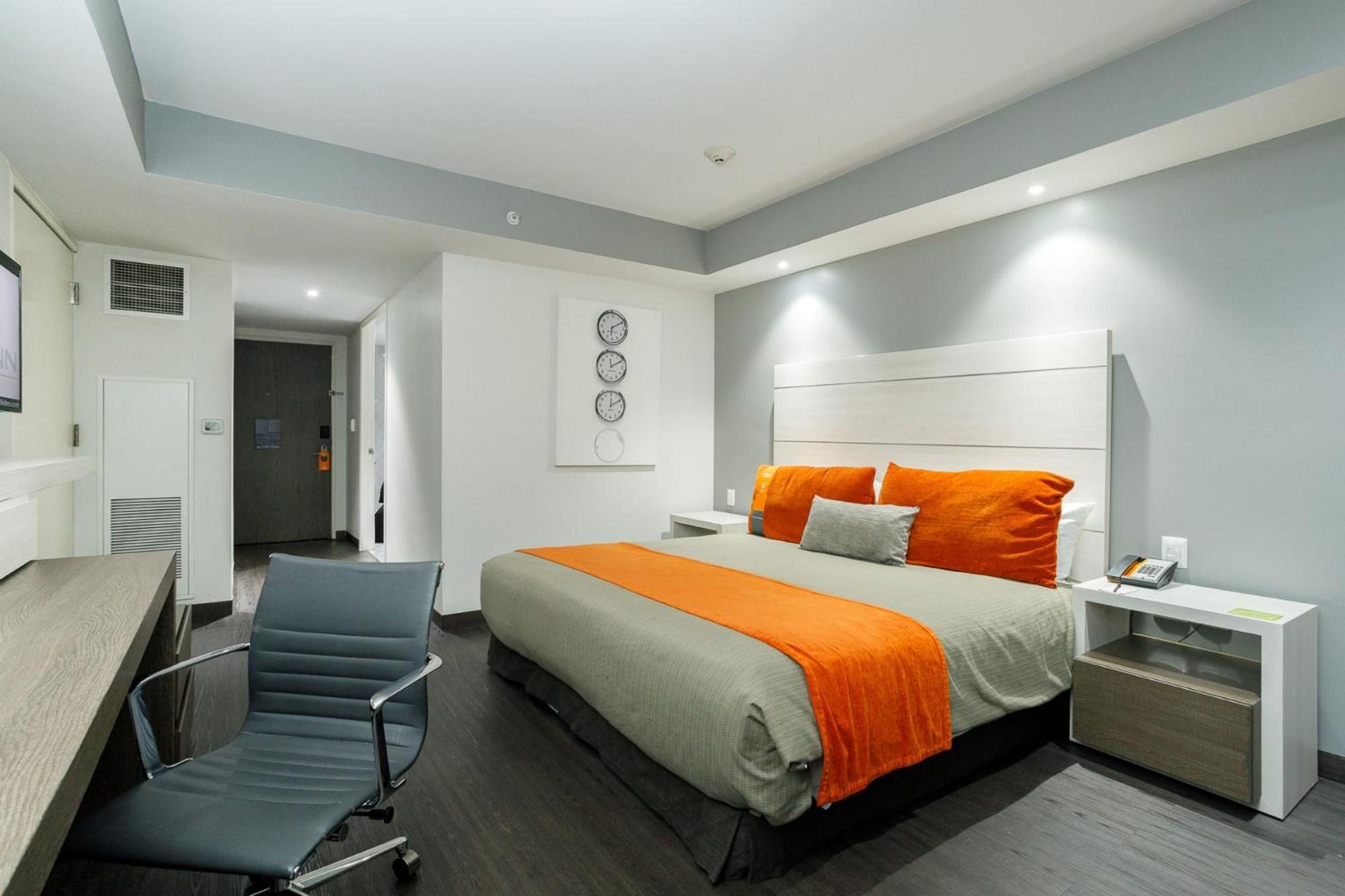 Real Inn Tijuana By Camino Real Hoteles Kültér fotó A room at the hotel