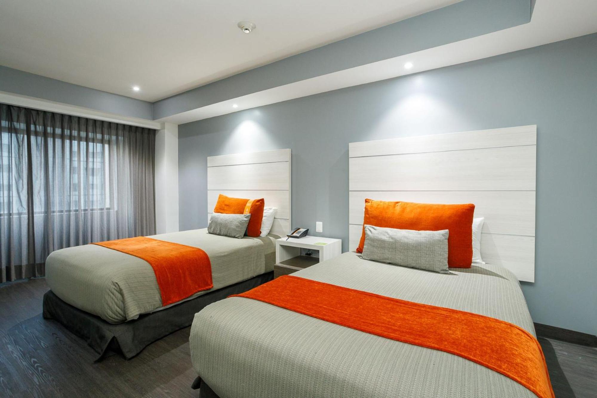 Real Inn Tijuana By Camino Real Hoteles Kültér fotó A room at the hotel