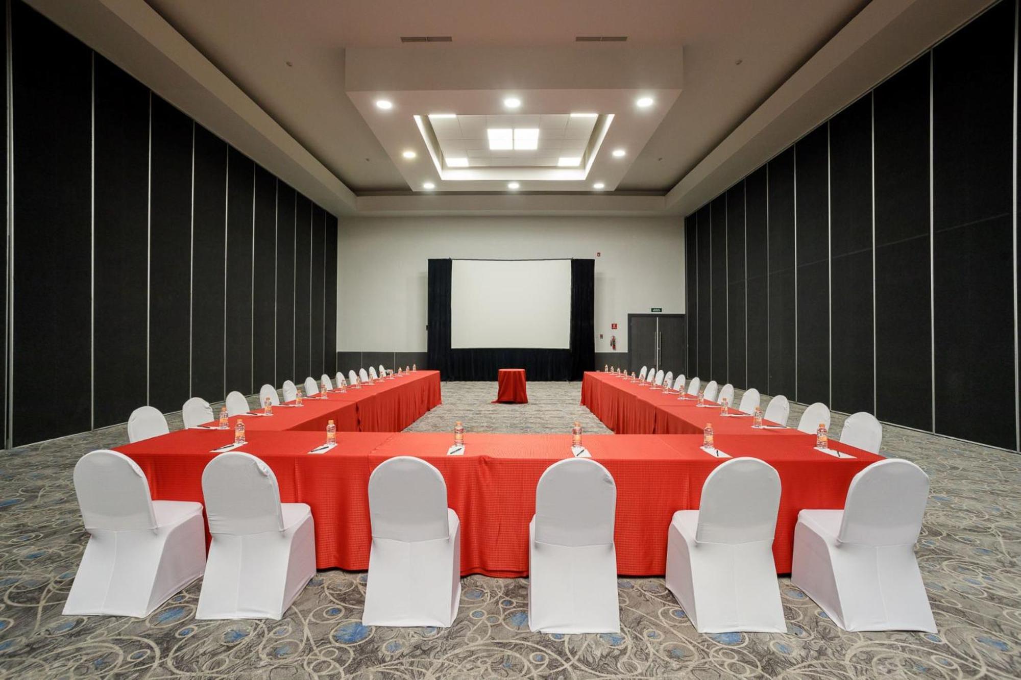 Real Inn Tijuana By Camino Real Hoteles Kültér fotó Meeting room